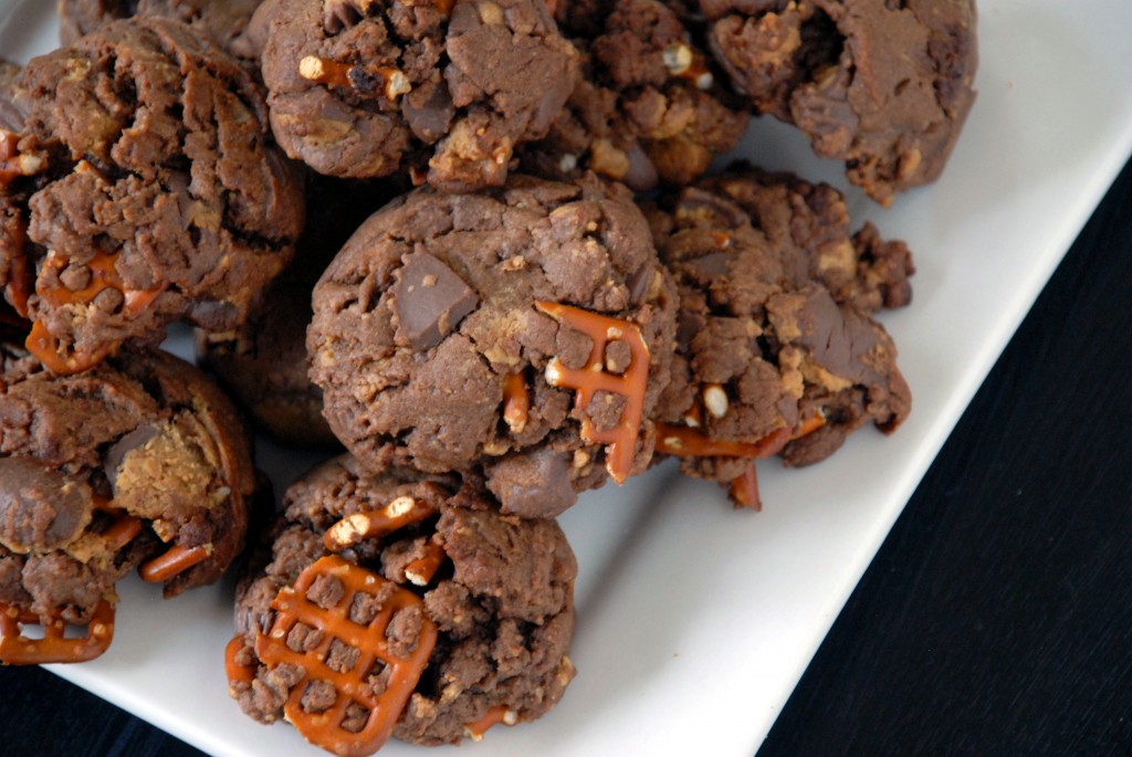 peanut butter reeses pretzel cookies